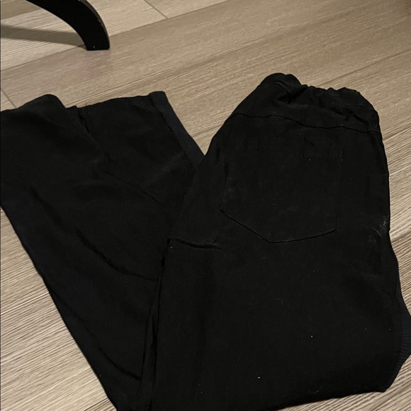 Woman’s black pants - Picture 7 of 8